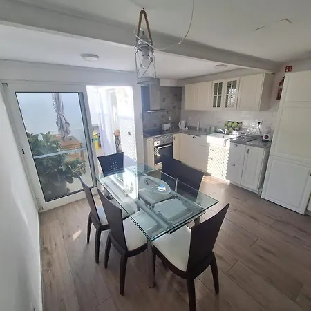 Happy * Funchal (Madeira)